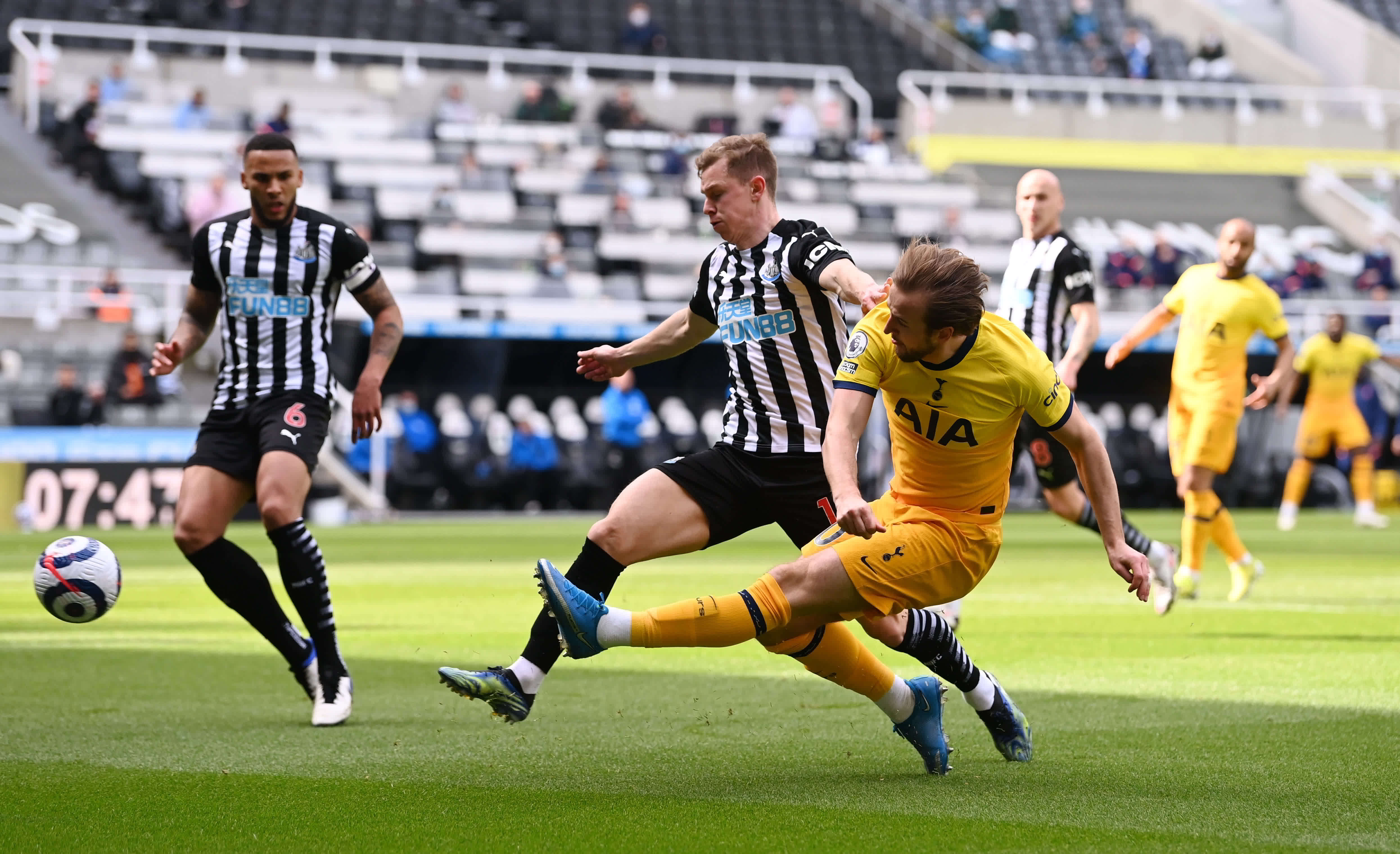 上演了一场 上演了一场